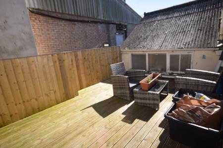 3 bedroom Flat to let in Boutport Street, Barnstaple, EX31