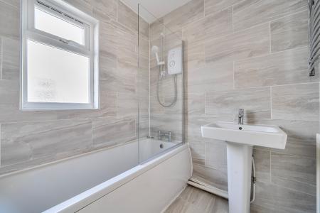 2 bedroom Terraced House for sale in Long Meadow Drive, Barnstaple, EX32