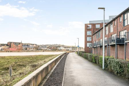 2 bedroom Flat for sale in Taw Wharf, Barnstaple, EX31
