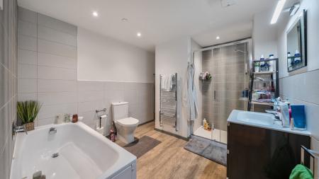 2 bedroom Flat for sale in Taw Wharf, Barnstaple, EX31