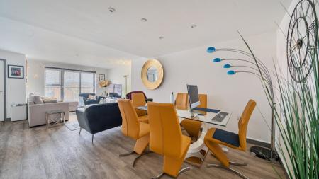 2 bedroom Flat for sale in Taw Wharf, Barnstaple, EX31