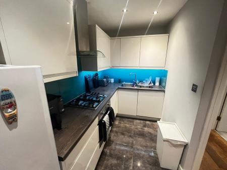 1 bedroom Flat for sale in 15-16 London Street, Town Centre, Basingstoke, RG21