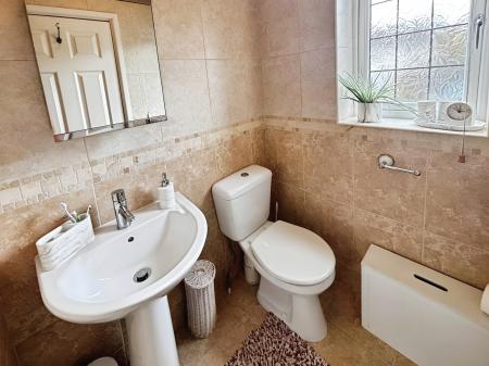 4 bedroom Detached house for sale in Lapin Lane, Hatch Warren, Basingstoke, RG22
