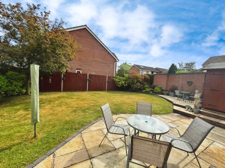 4 bedroom Detached house for sale in Lapin Lane, Hatch Warren, Basingstoke, RG22
