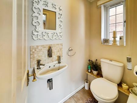 4 bedroom Detached house for sale in Lapin Lane, Hatch Warren, Basingstoke, RG22