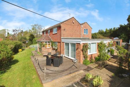 5 bedroom Detached house for sale in Vyne Road, Sherborne St John, Basingstoke, RG24