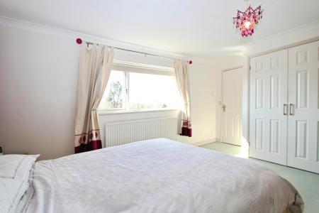 5 bedroom Detached house for sale in Vyne Road, Sherborne St John, Basingstoke, RG24