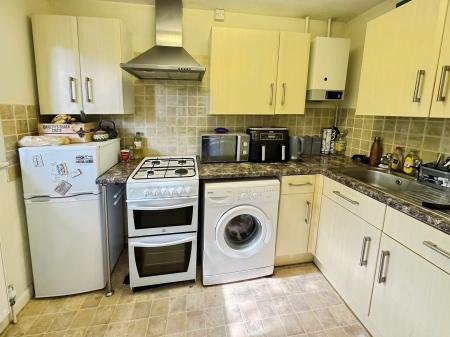 1 bedroom Flat for sale in Longacre Rise, Chineham, Basingstoke, RG24
