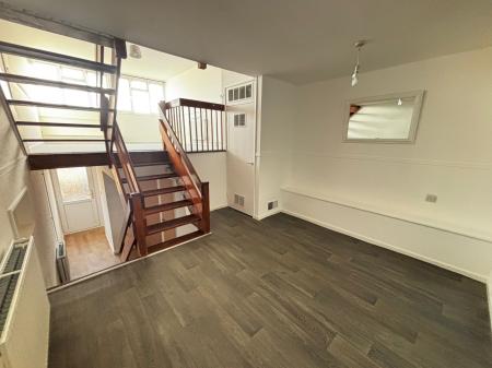 3 bedroom Terraced House to let in Blackdown Close, Buckskin, Basingstoke, RG22