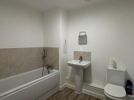 2 bedroom Flat to let in Strong Drive, Town Centre, Basingstoke, RG21