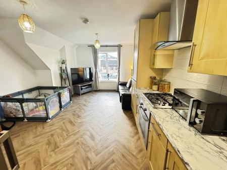2 bedroom Flat for sale in Timberlake Road, Town Center, Basingstoke, RG21