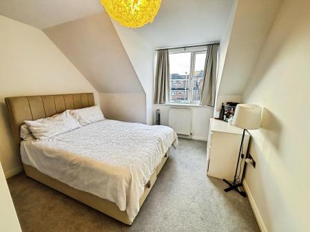 2 bedroom Flat for sale in Timberlake Road, Town Center, Basingstoke, RG21