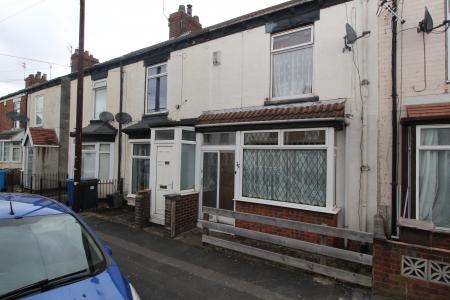 2 bedroom Terraced House for sale in Alaska Street, Hull, HU8
