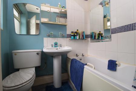 2 bedroom Terraced House for sale in Alaska Street, Hull, HU8