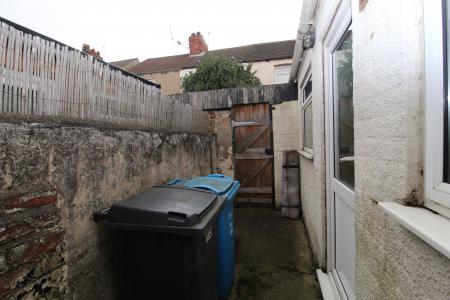 2 bedroom Terraced House for sale in Alaska Street, Hull, HU8