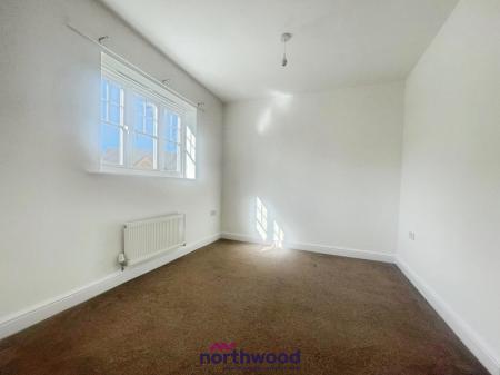 3 bedroom Semi-detached house for sale in Hainsworth Park, Hull, HU6