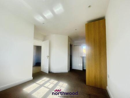 3 bedroom Semi-detached house for sale in Hainsworth Park, Hull, HU6