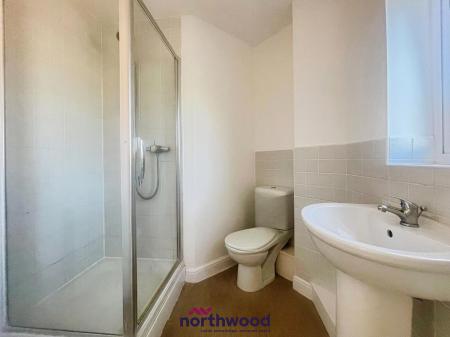 3 bedroom Semi-detached house for sale in Hainsworth Park, Hull, HU6