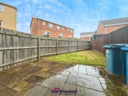 3 bedroom Town house for sale in Halecroft Park, Kingswood, Hull, HU7