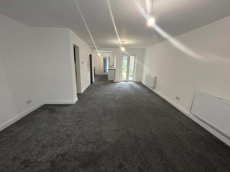 3 bedroom Terraced House to let in Newbridge Road, Hull, HU9