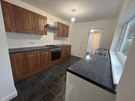 3 bedroom Terraced House to let in Newbridge Road, Hull, HU9