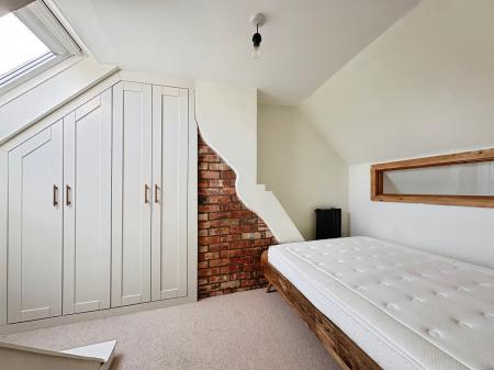 2 bedroom Character Property to let in The Green, Driffield, YO25