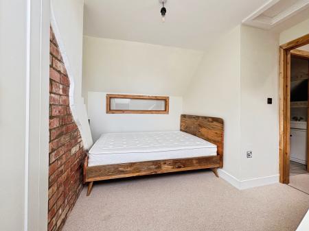 2 bedroom Character Property to let in The Green, Driffield, YO25