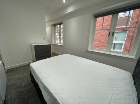 1 bedroom Flat to let in 33 Lowgate, City centre, Hull, HU1