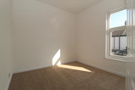 2 bedroom Terraced House to let in Rose Avenue, Airlie Street, Hull, HU3