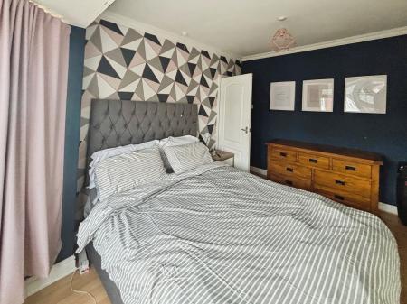 3 bedroom Semi-detached house for sale in Westfield Road, Hull, HU4