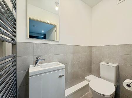 3 bedroom Town house to let in Queen Street, City centre, Hull, HU1