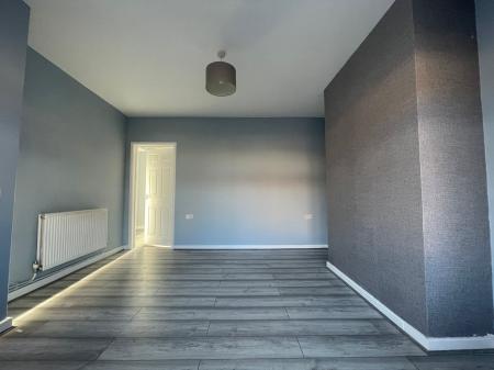 2 bedroom Terraced House to let in 21st Avenue, Hull, HU6