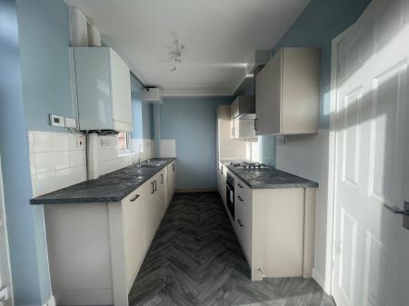 2 bedroom Terraced House to let in 21st Avenue, Hull, HU6