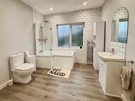 3 bedroom Terraced House for sale in Etherington Road, Hull, HU6