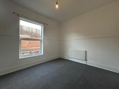 2 bedroom Terraced House to let in Floral Avenue, Rensburg Street, Hull, HU9