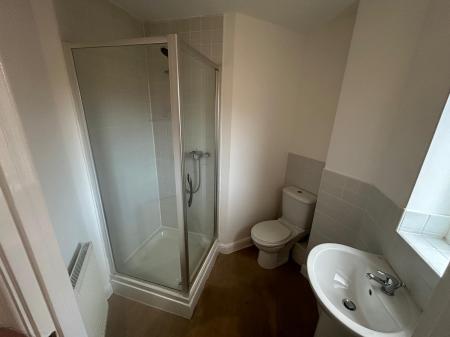 3 bedroom Semi-detached house to let in Hainsworth Park, Hull, HU6