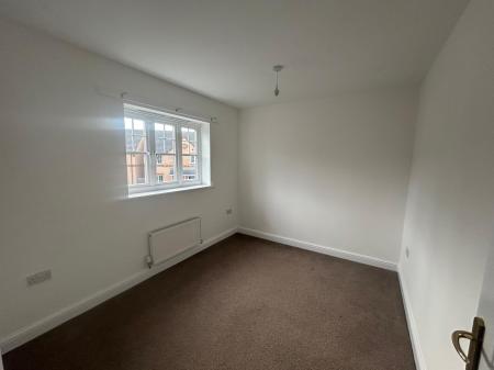 3 bedroom Semi-detached house to let in Hainsworth Park, Hull, HU6