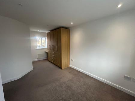 3 bedroom Semi-detached house to let in Hainsworth Park, Hull, HU6