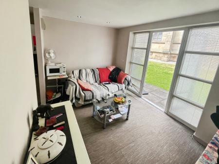 1 bedroom Ground floor flat for sale in Crook Street, Bolton, BL3