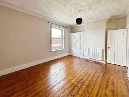 2 bedroom Terraced House for sale in Higher Ainsworth Road, Manchester, M26