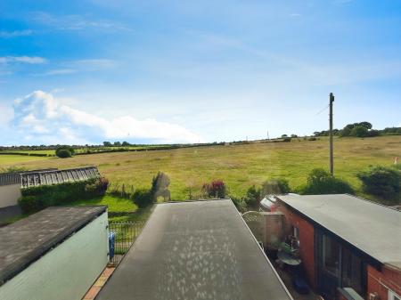 2 bedroom Terraced House for sale in Higher Ainsworth Road, Manchester, M26