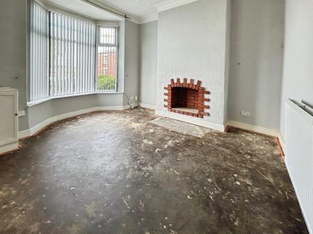 2 bedroom Terraced House for sale in Higher Ainsworth Road, Manchester, M26