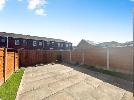 4 bedroom Town house for sale in Kelstern Close, Bolton, BL2