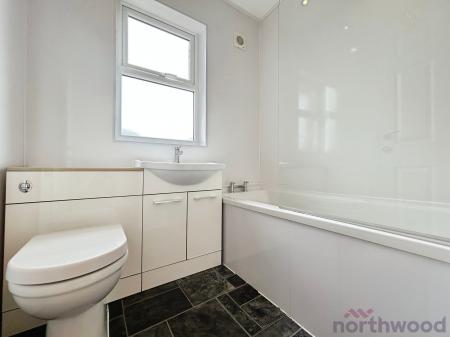 3 bedroom Semi-detached house for sale in Lee Lane, Horwich, Bolton, BL6