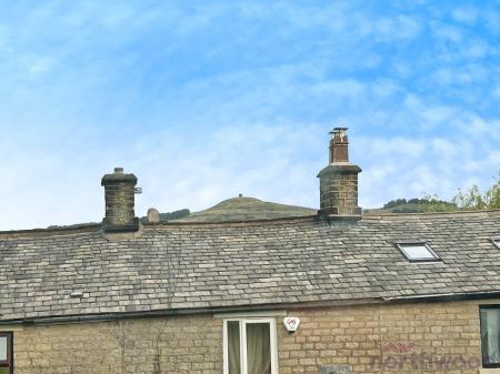 3 bedroom Semi-detached house for sale in Lee Lane, Horwich, Bolton, BL6