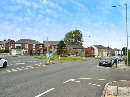 3 bedroom Semi-detached house for sale in Lee Lane, Horwich, Bolton, BL6