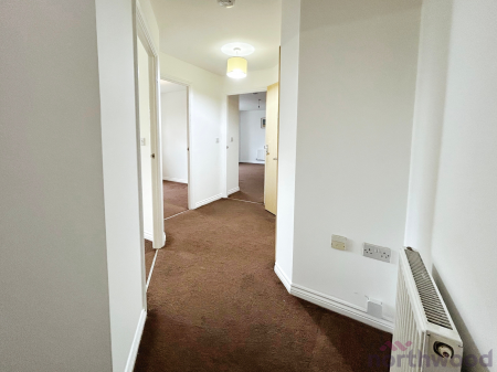 2 bedroom Flat for sale in Lilac Gardens, Bolton, BL3