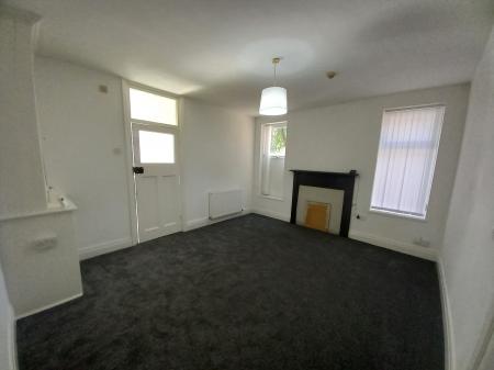 1 bedroom Flat to let in Deane Road, Bolton, BL3