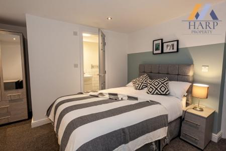 7 bedroom House share to let in Tottington Road, Bury, BL8