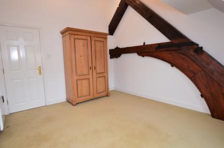 2 bedroom Flat to let in School Street, Bromley Cross, Bolton, BL7